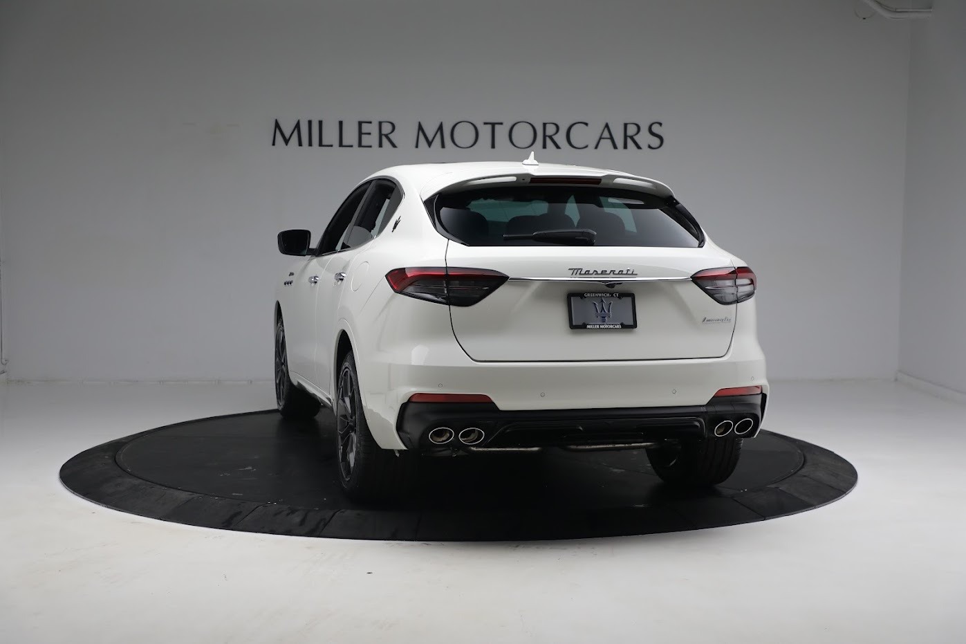New 2023 Maserati Levante Modena | St. Petersburg, FL