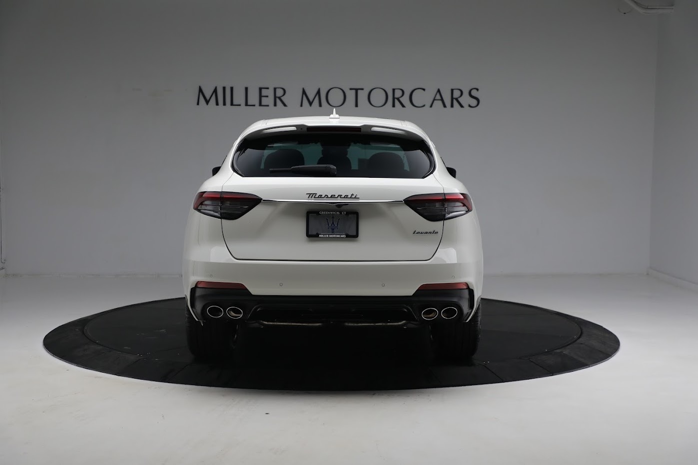 New 2023 Maserati Levante Modena | St. Petersburg, FL
