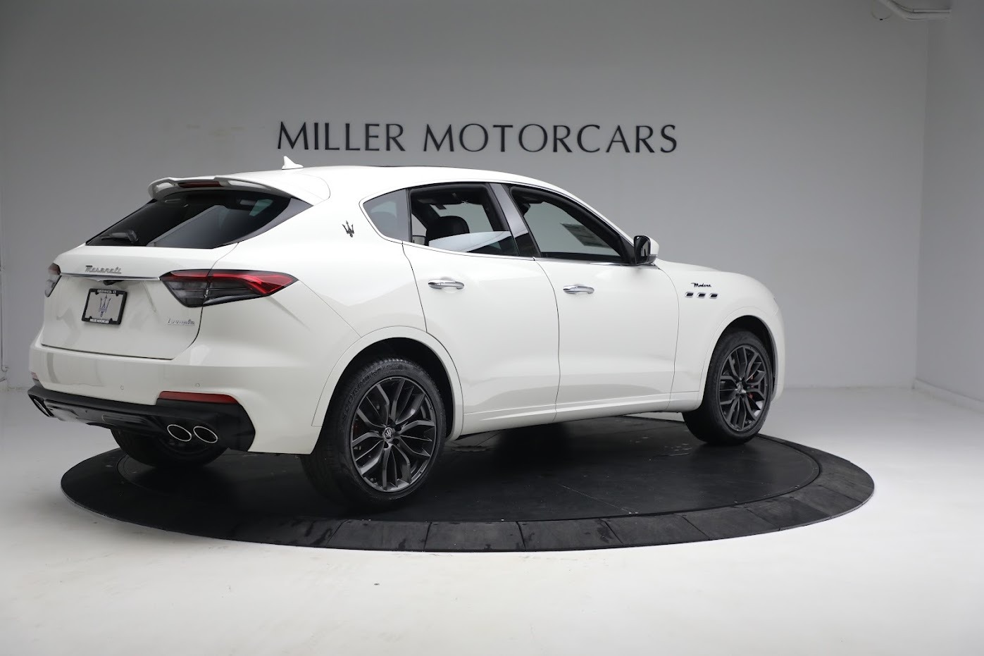 New 2023 Maserati Levante Modena | St. Petersburg, FL