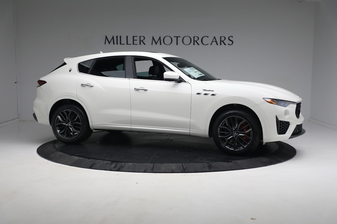 New 2023 Maserati Levante Modena | St. Petersburg, FL
