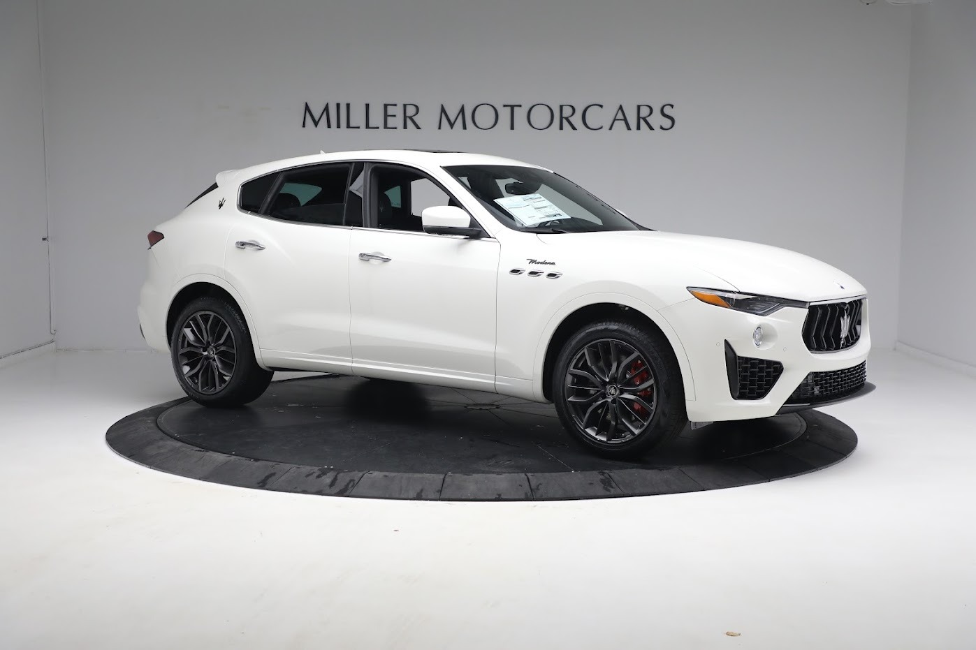 New 2023 Maserati Levante Modena | St. Petersburg, FL