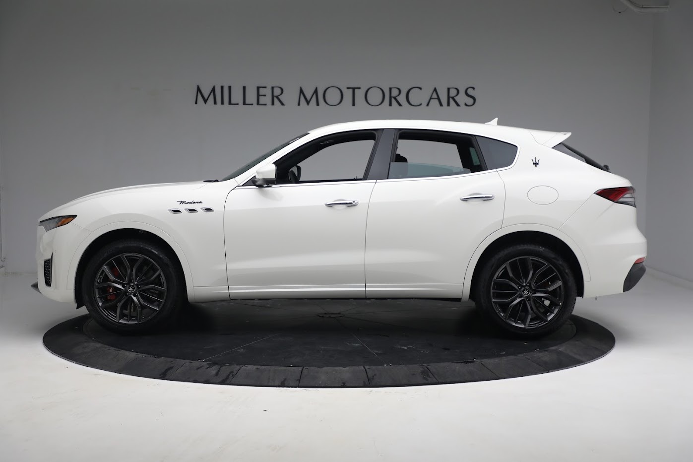 New 2023 Maserati Levante Modena | St. Petersburg, FL