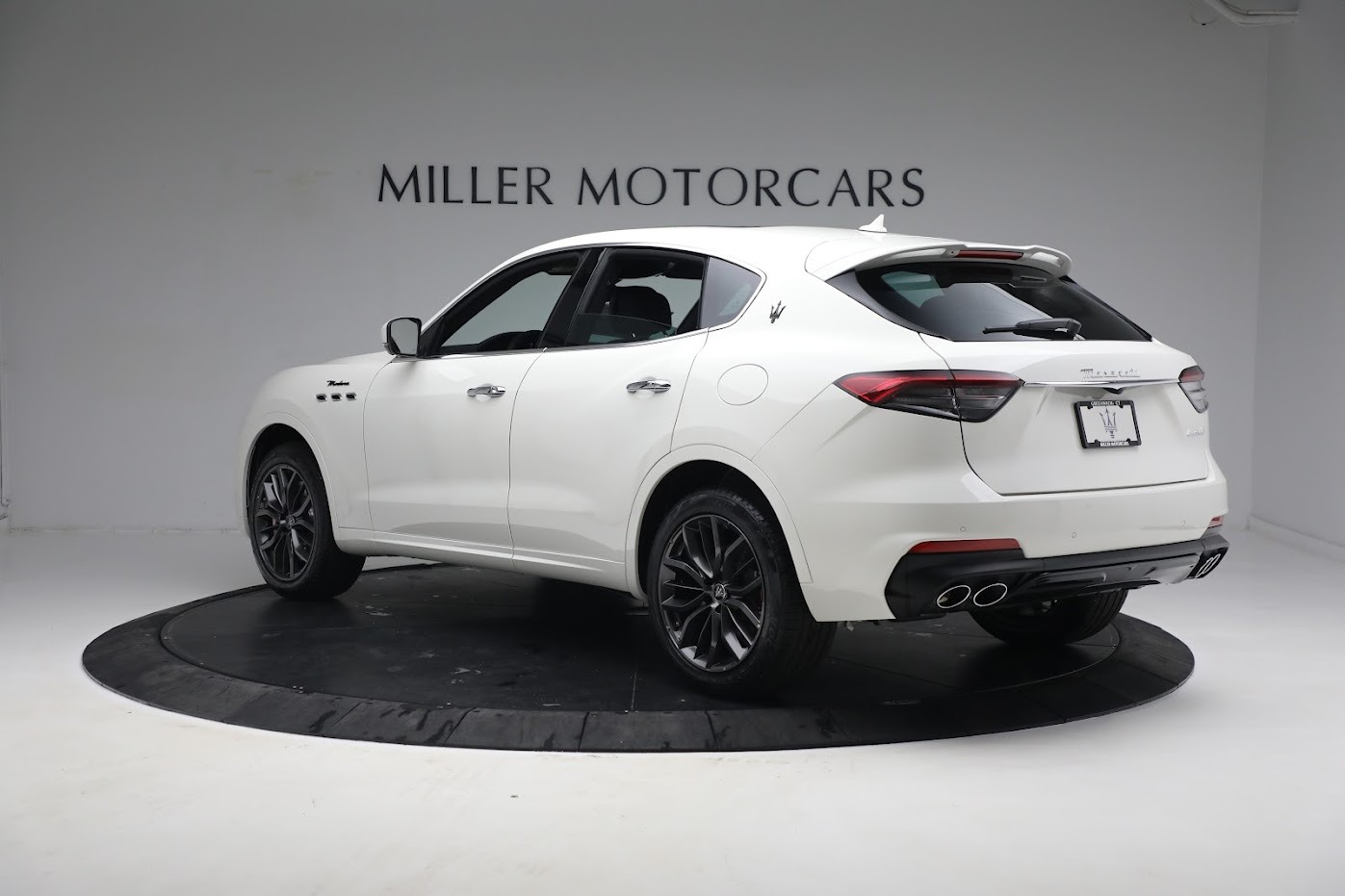 New 2023 Maserati Levante Modena | St. Petersburg, FL