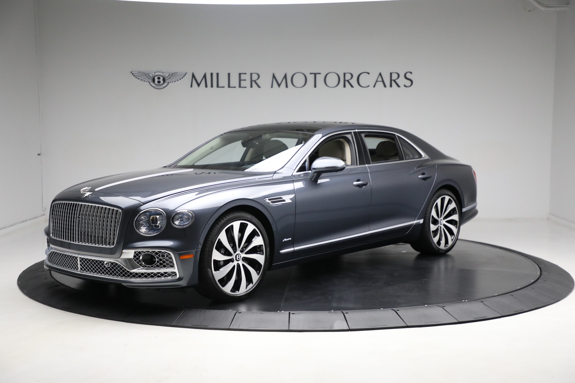 New 2024 Bentley Flying Spur Azure V8 | St. Petersburg, FL