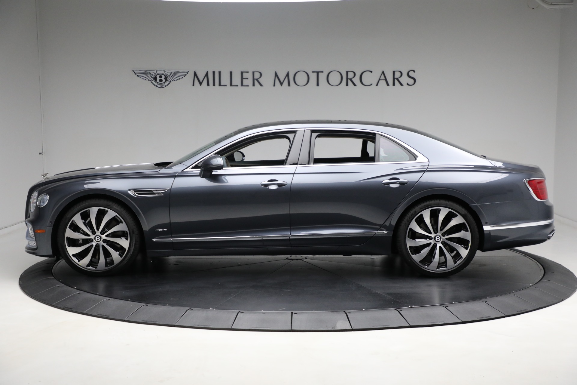 New 2024 Bentley Flying Spur Azure V8 | St. Petersburg, FL