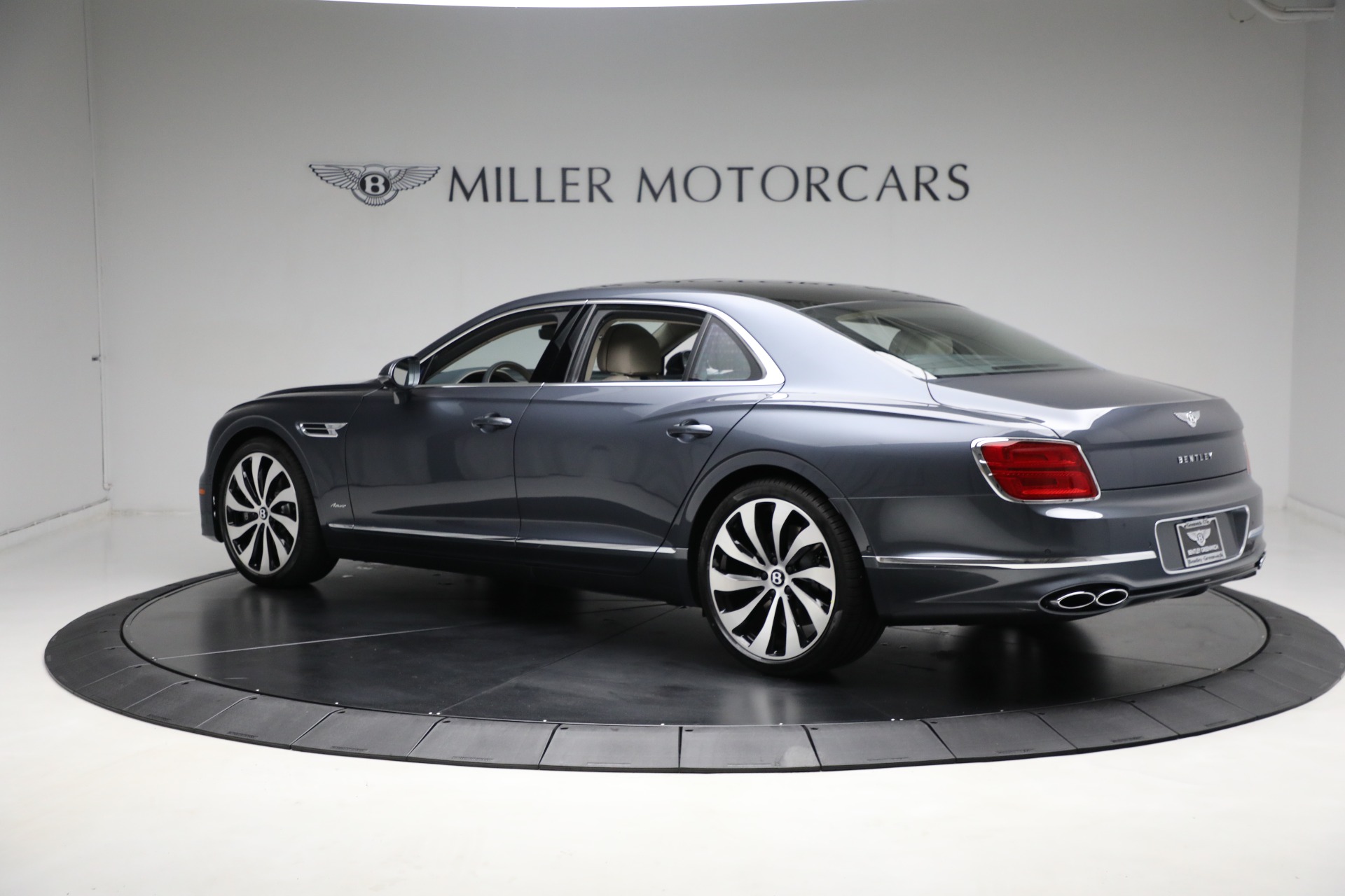New 2024 Bentley Flying Spur Azure V8 | St. Petersburg, FL