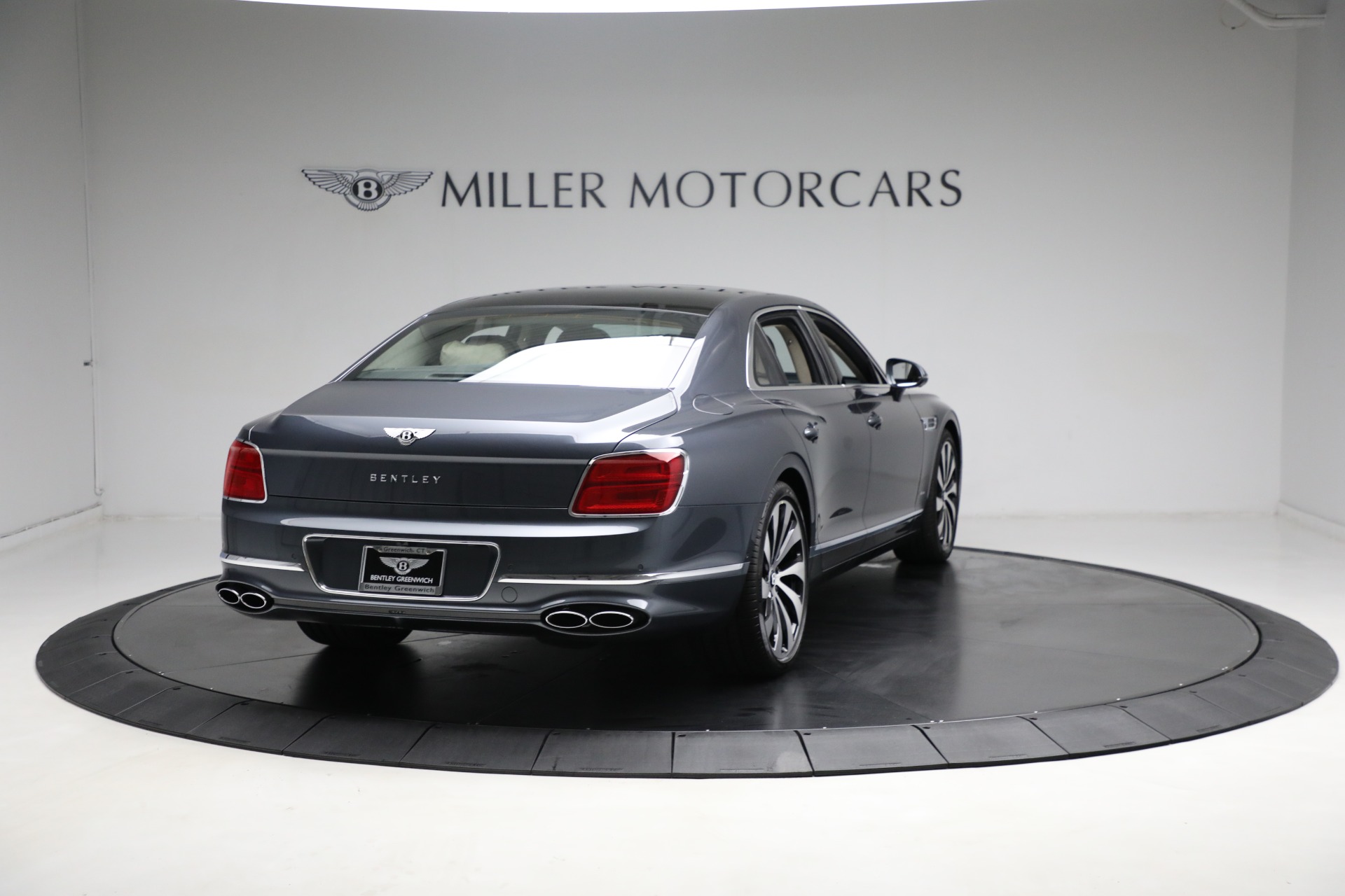 New 2024 Bentley Flying Spur Azure V8 | St. Petersburg, FL