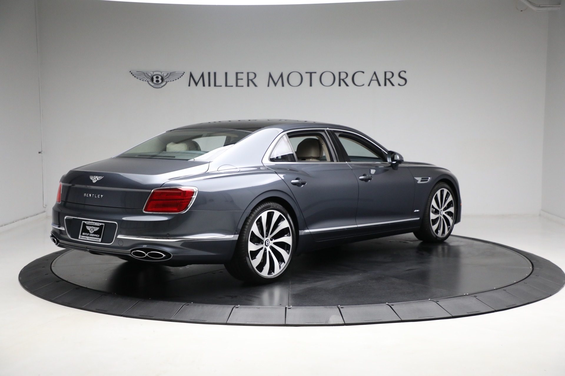New 2024 Bentley Flying Spur Azure V8 | St. Petersburg, FL