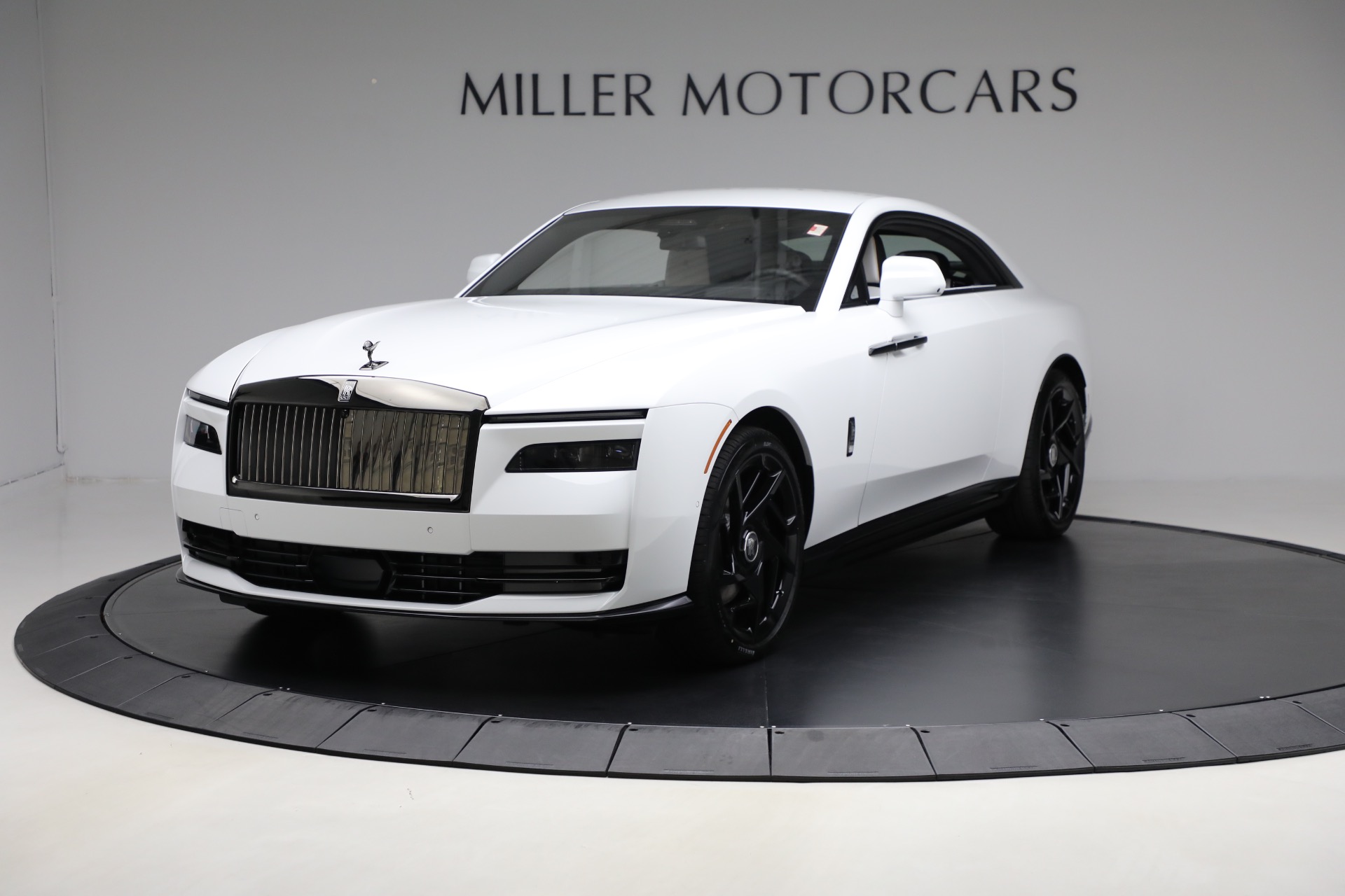 Arctic White 2025 Rolls-Royce Black Badge Spectre AWD Coupe All-Wheel Drive 1-Speed Dual Clutch