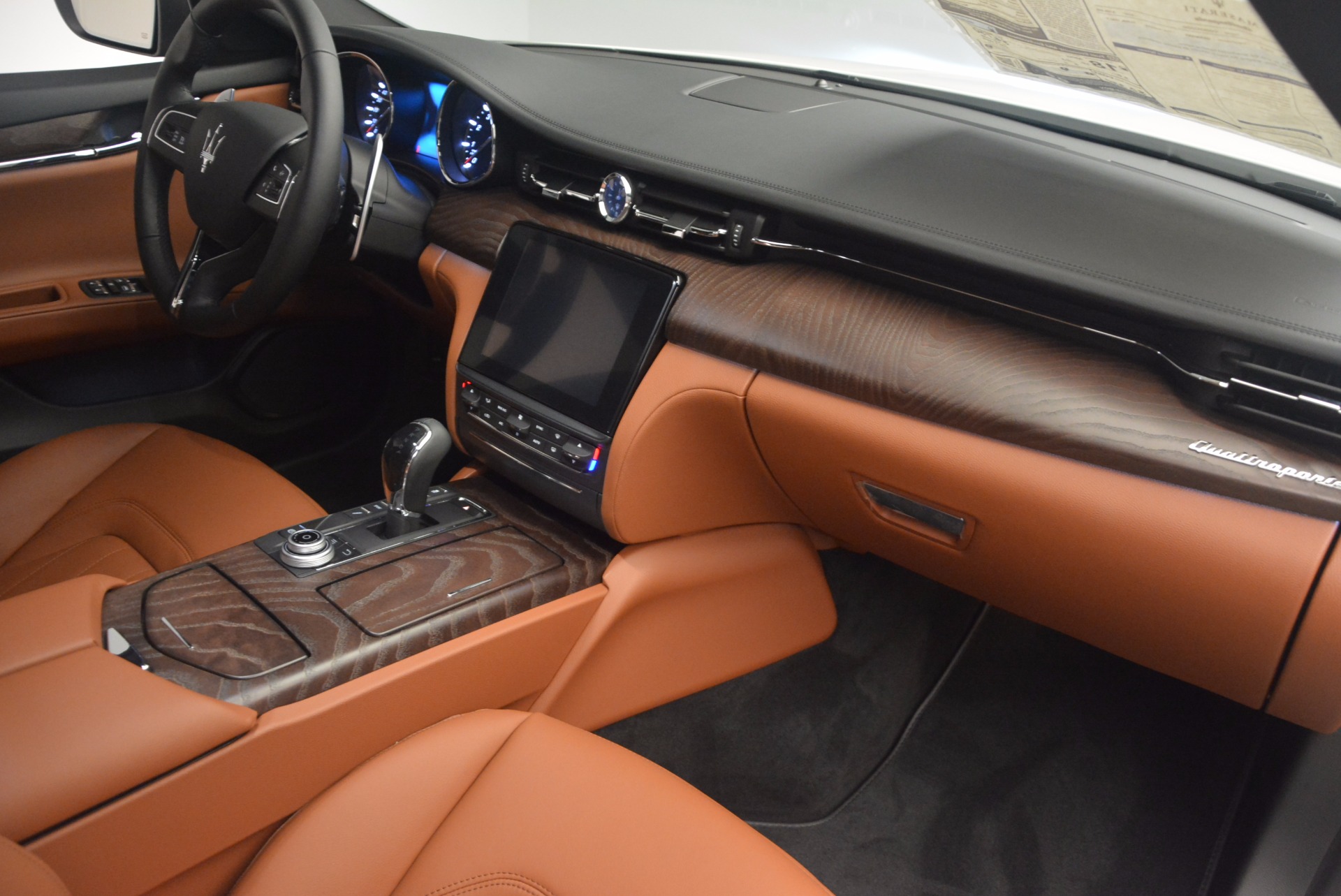 Maserati Quattroporte 2017 салон