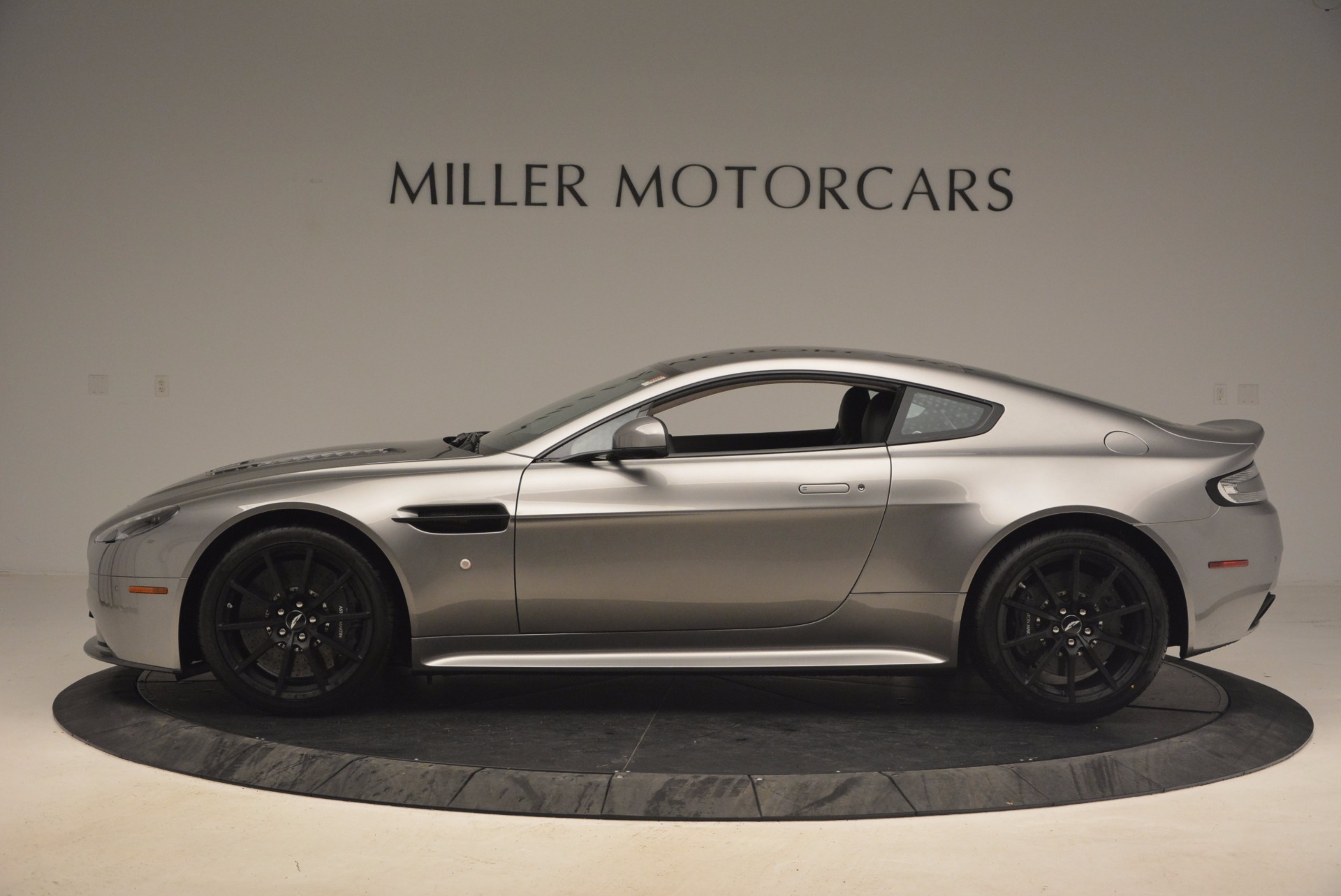 Used 2017 Aston Martin V12 Vantage S For Sale ($159,900) | Miller