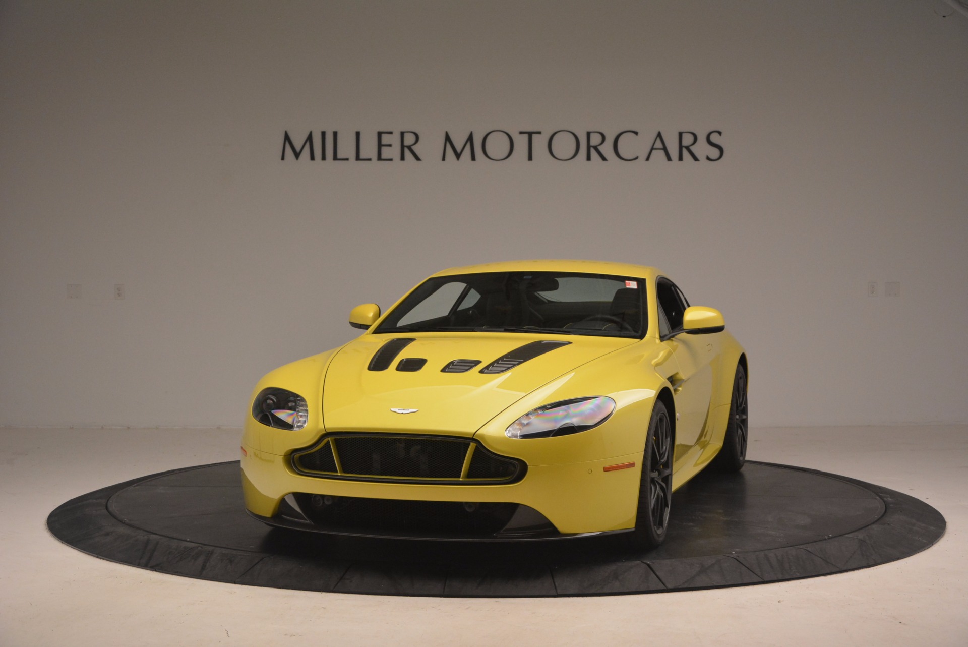 New 2017 Aston Martin V12 Vantage S For Sale (Sold) | Miller