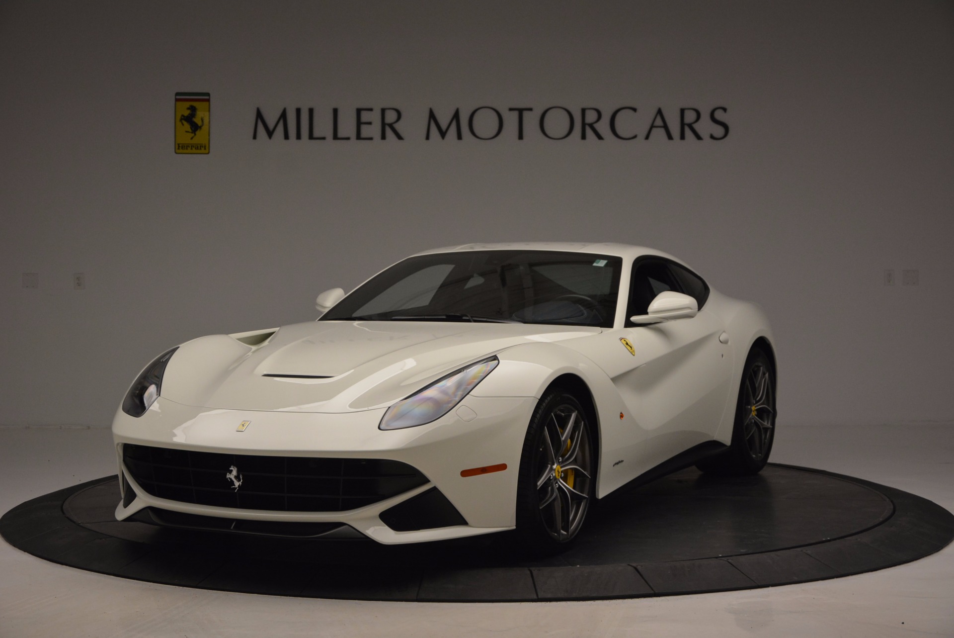 price of ferrari f12 berlinetta