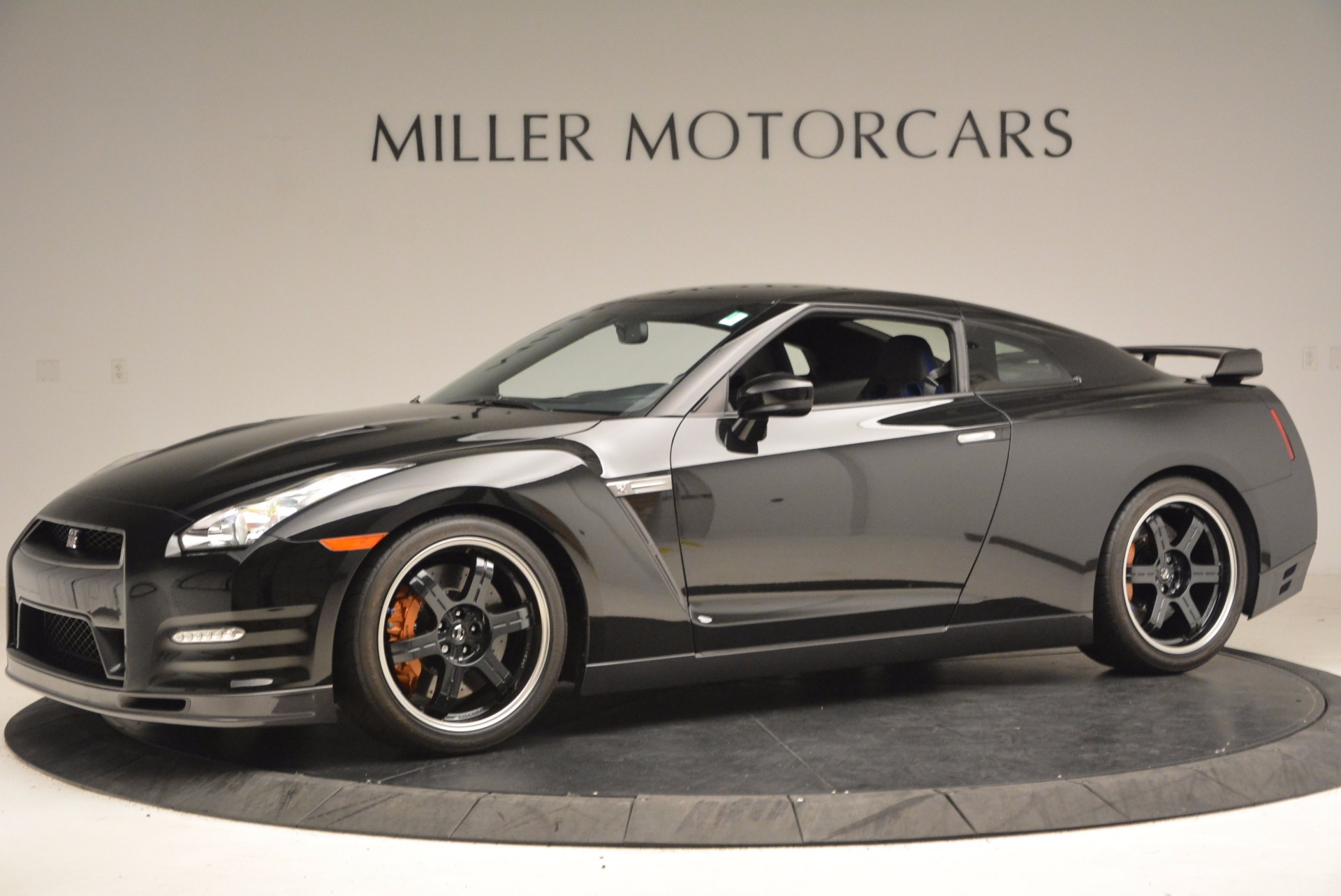 Pre Owned 14 Nissan Gt R Track Edition For Sale Miller Motorcars Stock 7241