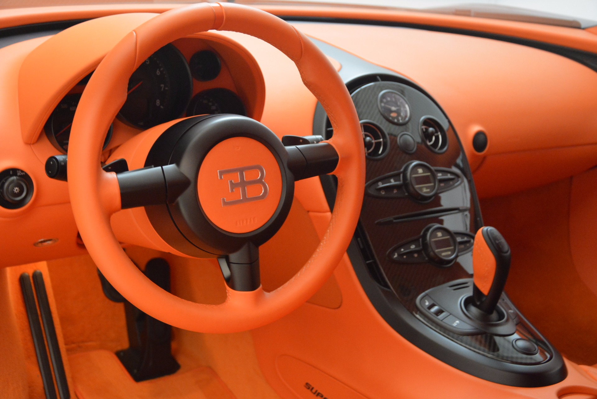Bugatti Veyron Super Sport Interior