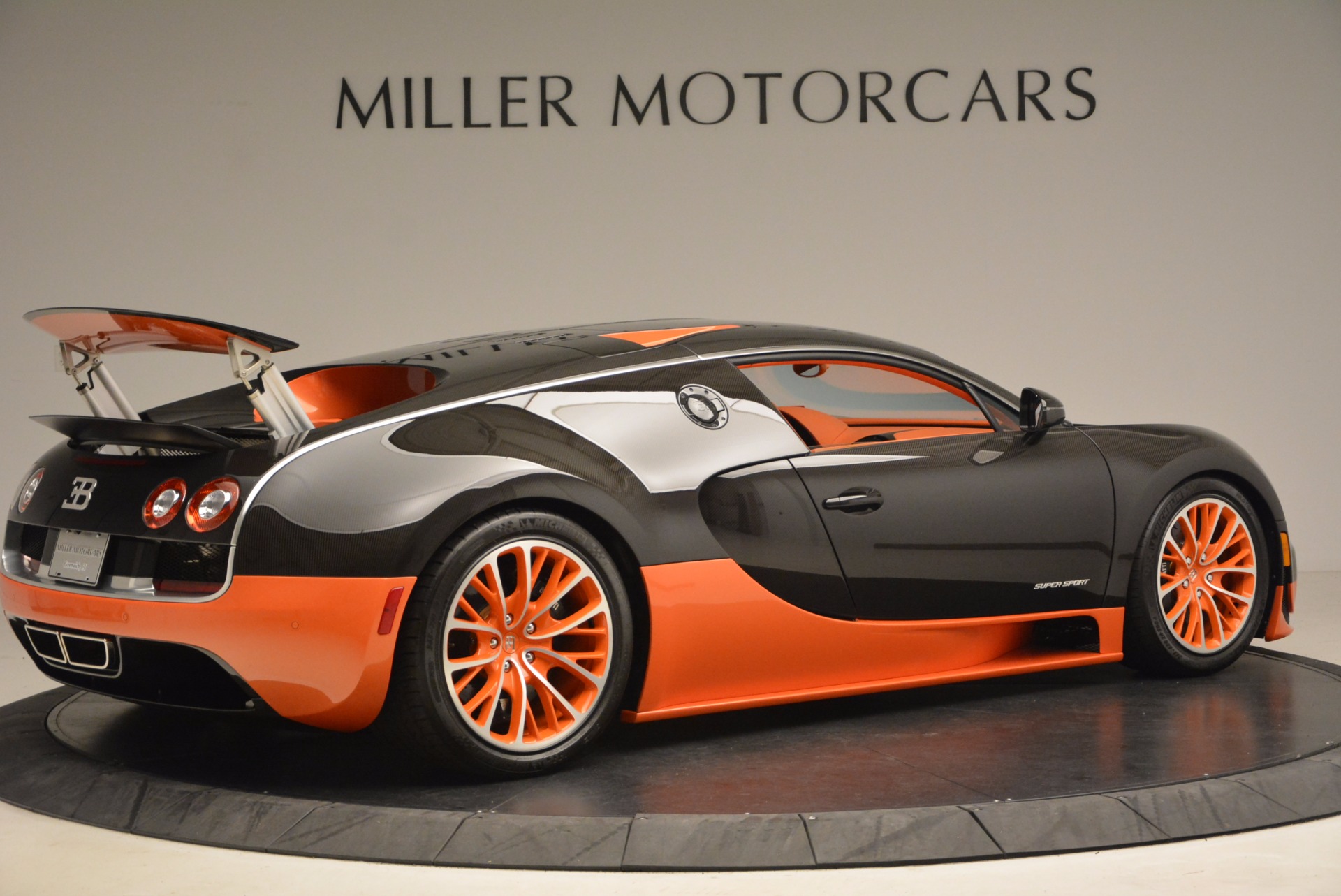 Pre-Owned 2012 Bugatti Veyron 16.4 Super Sport For Sale ()