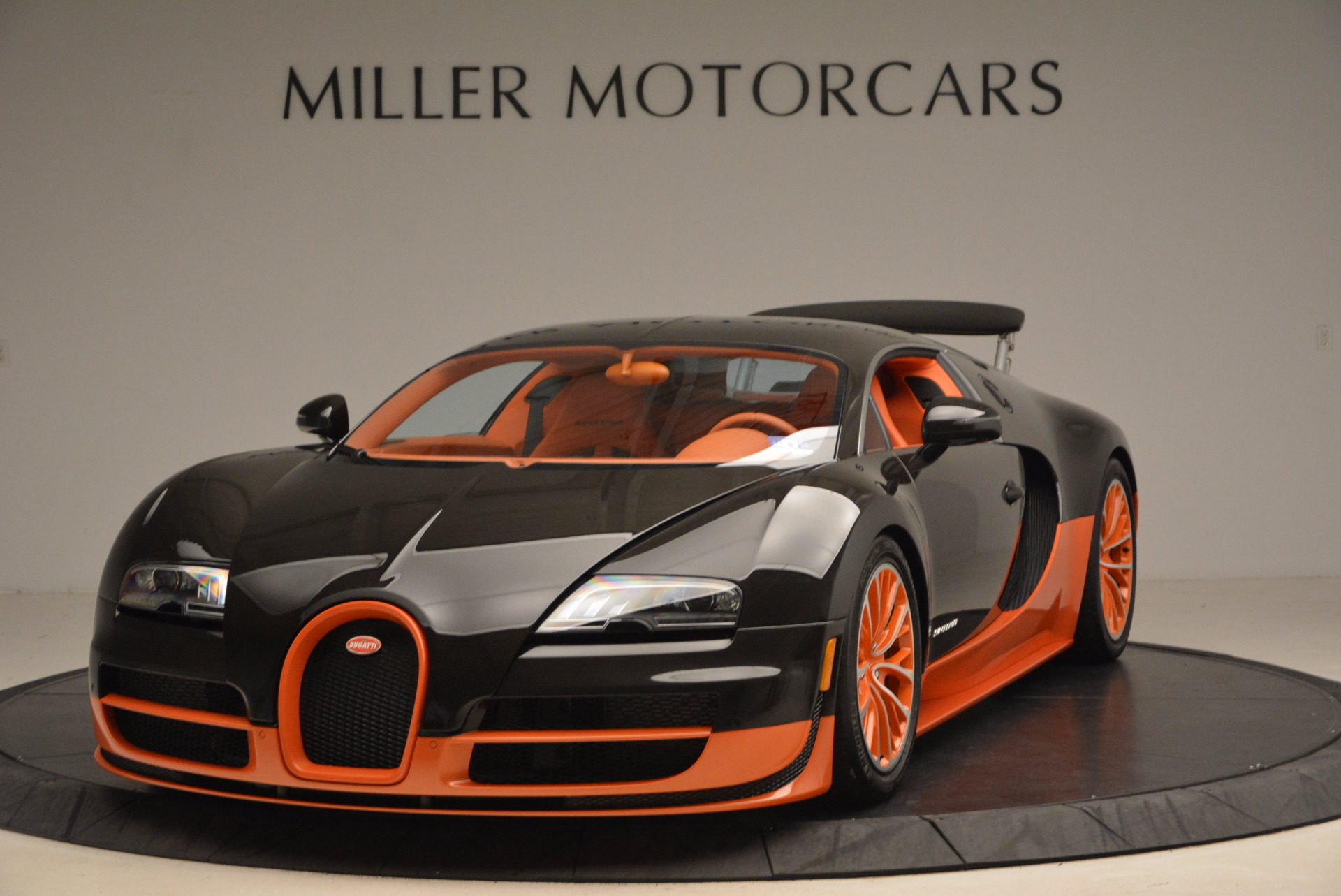 Colonial Rundt og rundt vinde Pre-Owned 2012 Bugatti Veyron 16.4 Super Sport For Sale () | Miller  Motorcars Stock #7244C