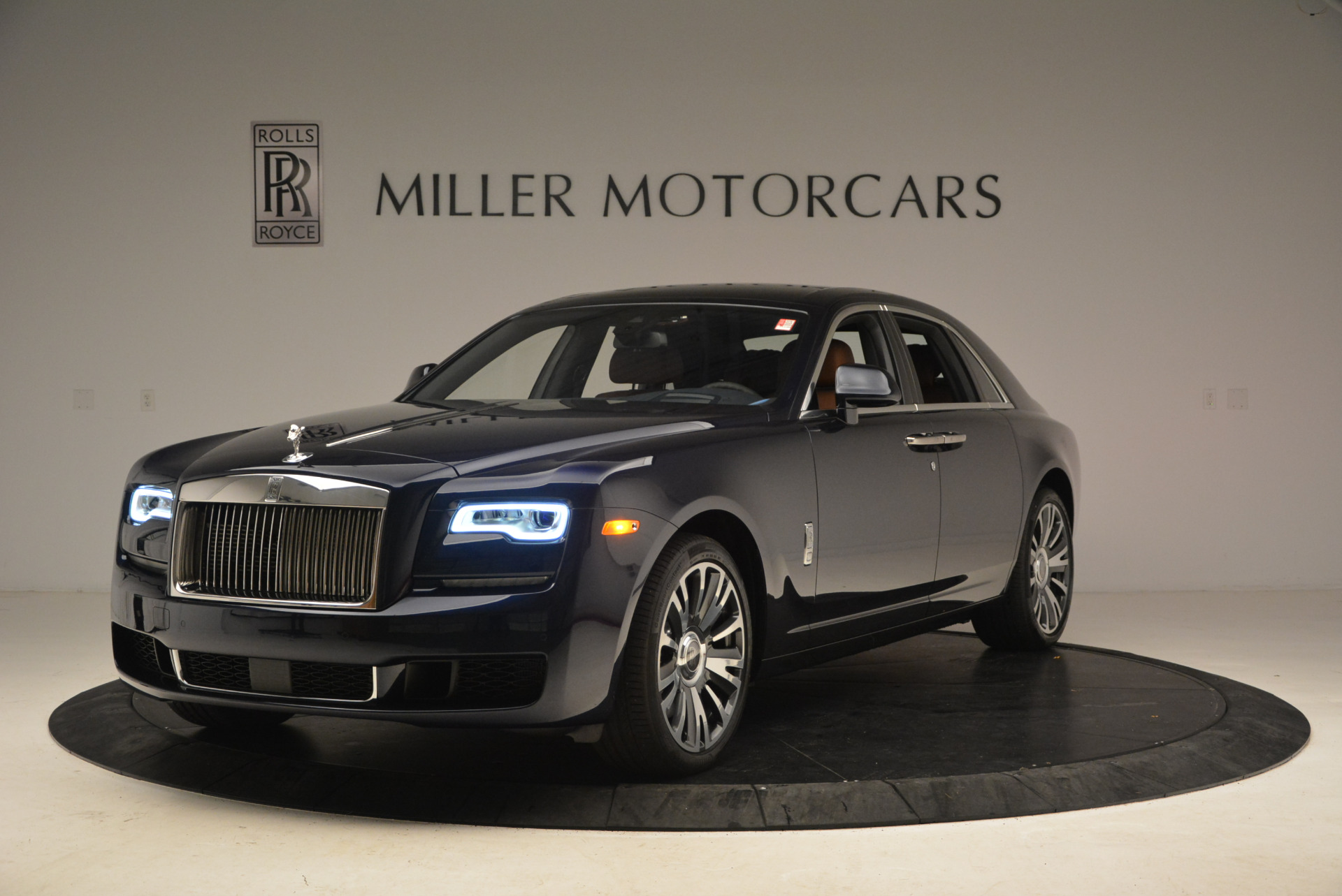 Các bài viết về xe RollsRoyce Phantom