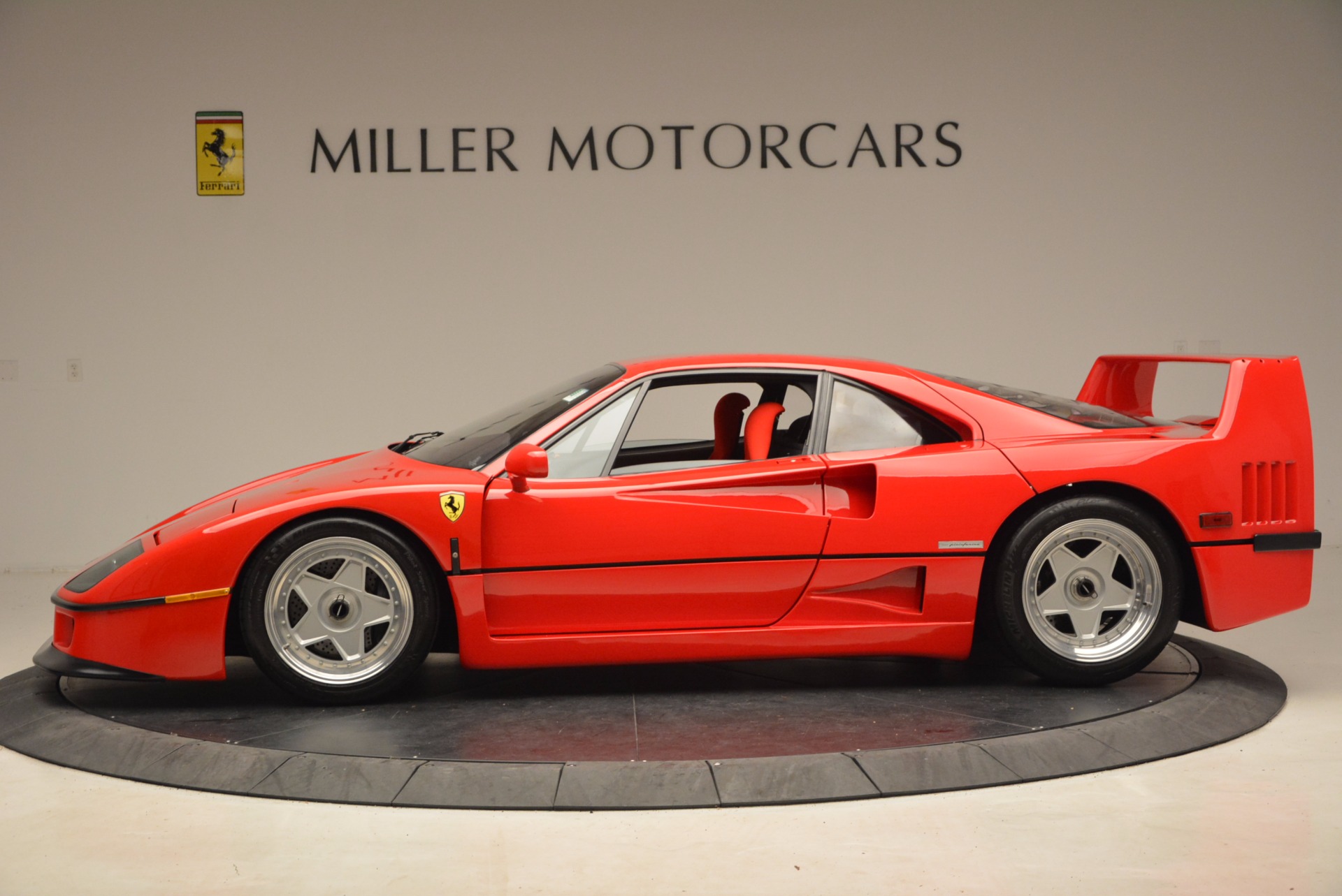 Used 1992 Ferrari F40 For Sale (Sold) | Miller Motorcars Stock #4389