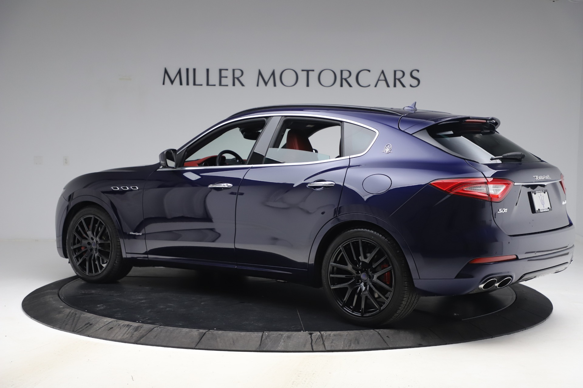 Maserati gransport levante