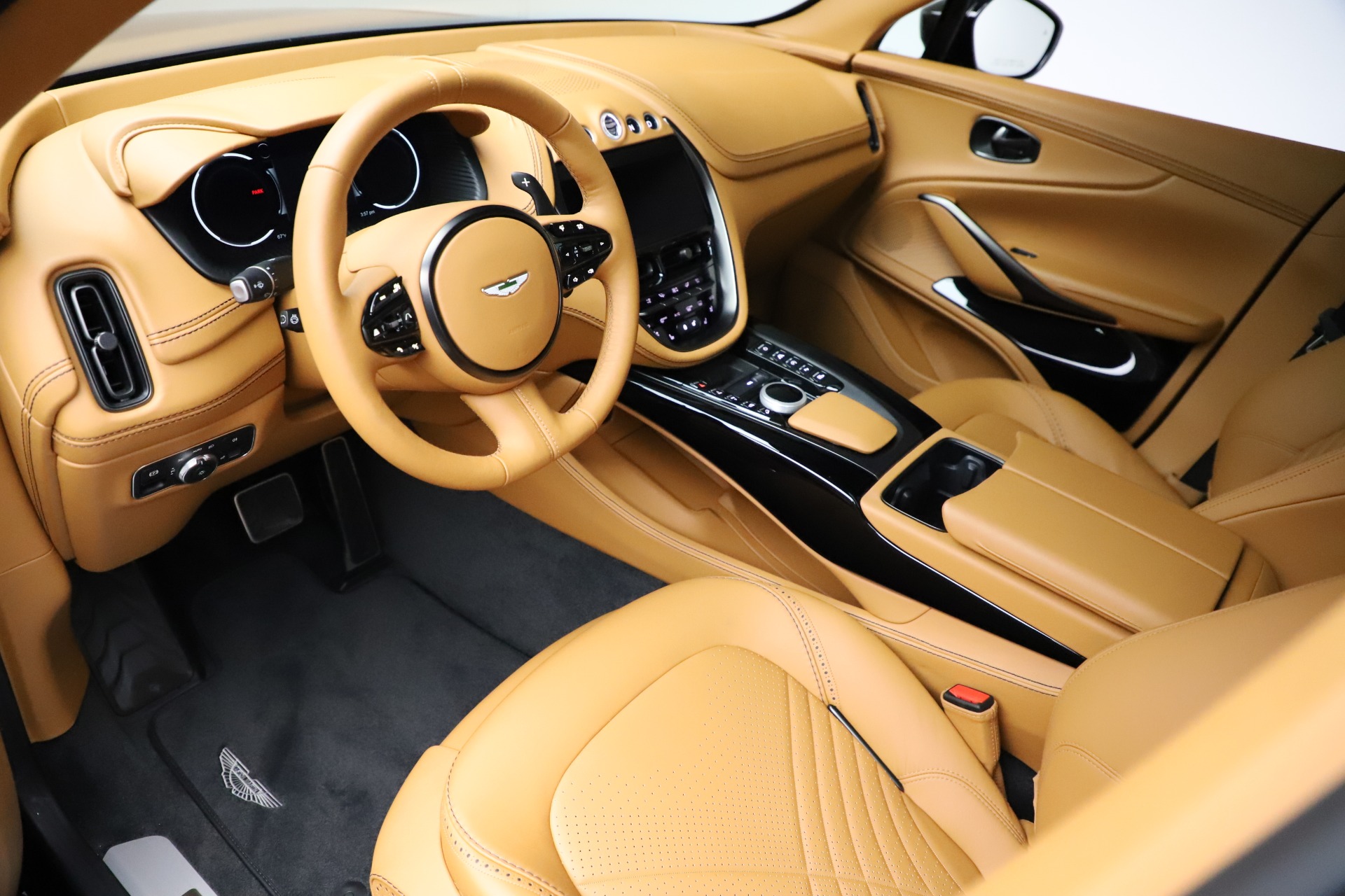 New 2020 Aston Martin DBX SUV For Sale ($206,000) | Miller Motorcars