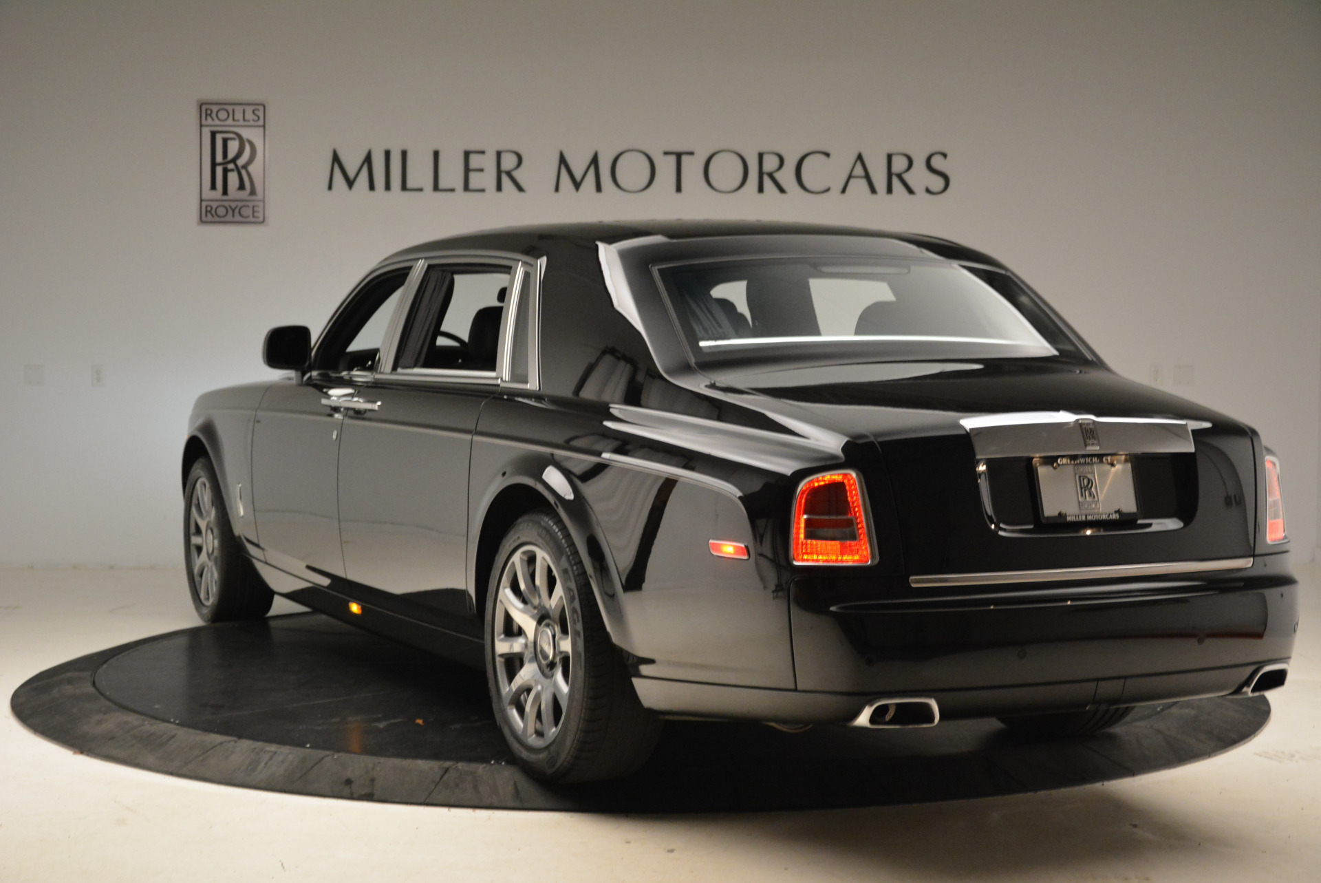 Pre-Owned 2014 Rolls-Royce Phantom EWB For Sale ()