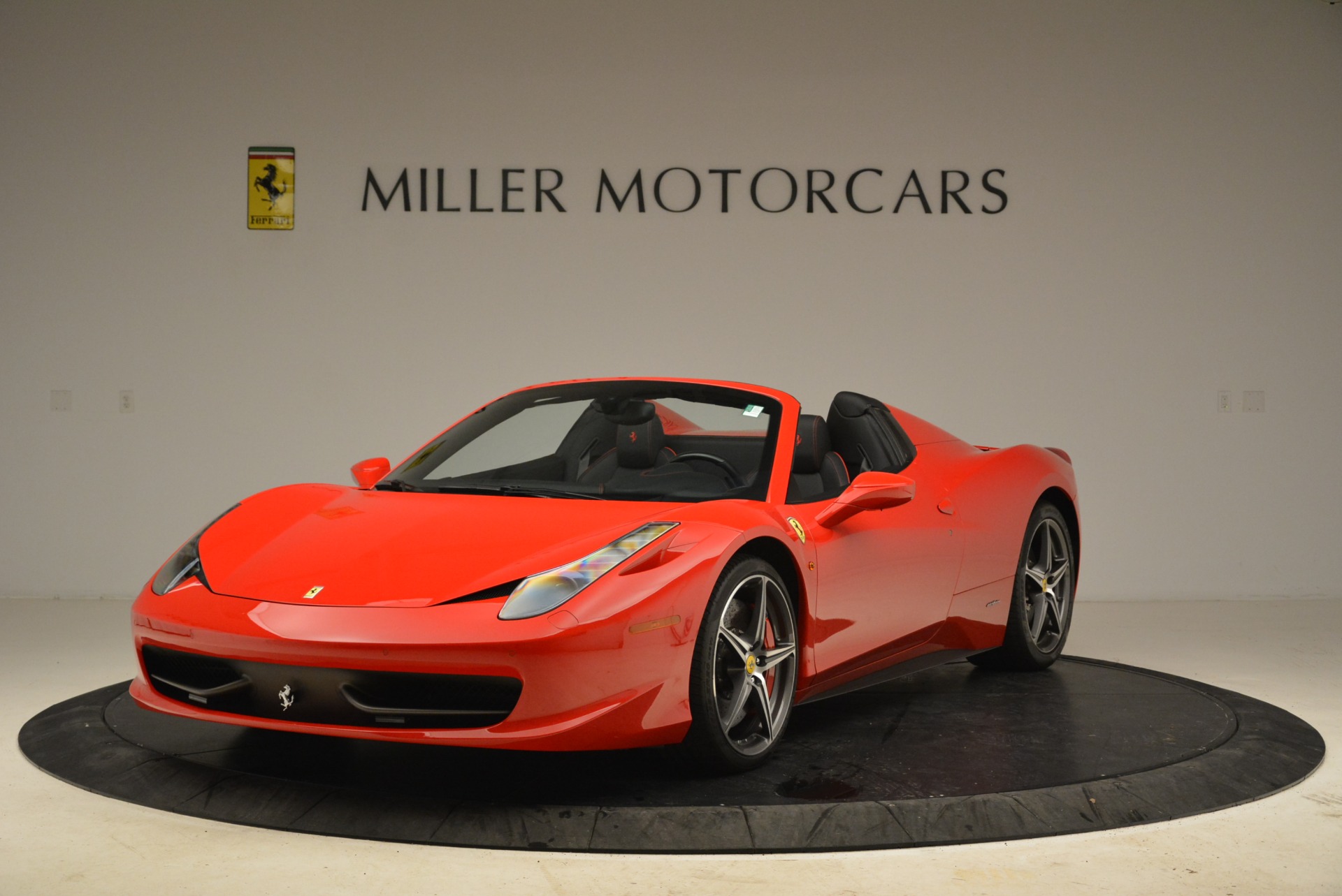 Pre Owned 2014 Ferrari 458 Spider For Sale 229 900