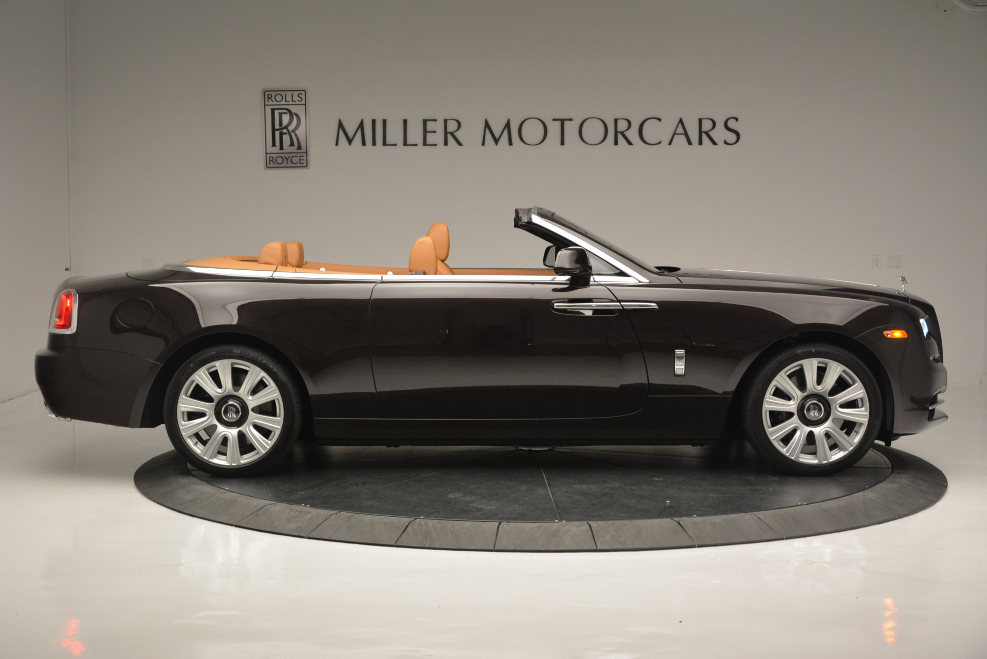 Featured image of post Miller Motorcars Rolls Royce Much like the new zealand reptile it is named for the concept and prototypes have stayed ahead of competitors