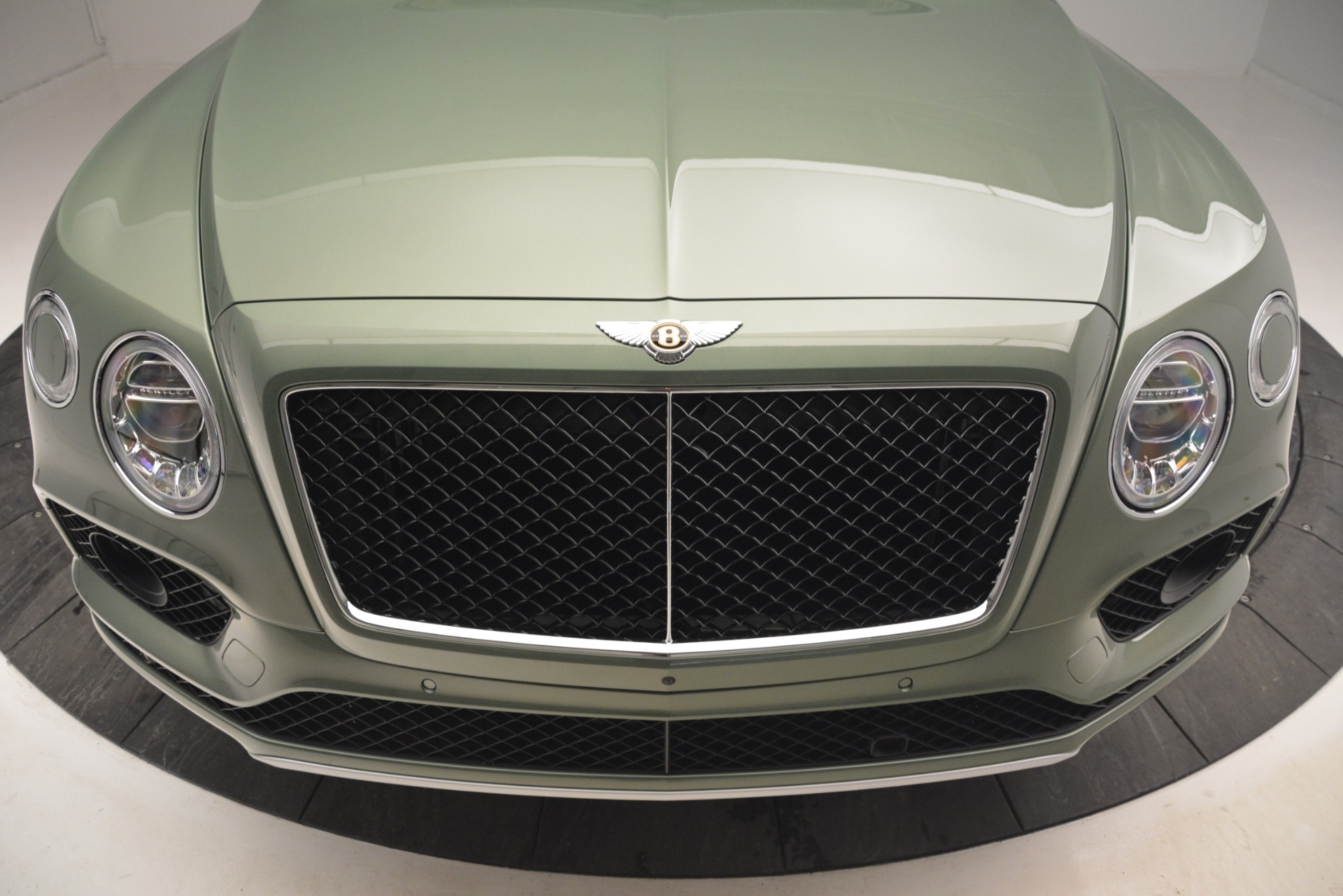 Bentley Bentayga v8