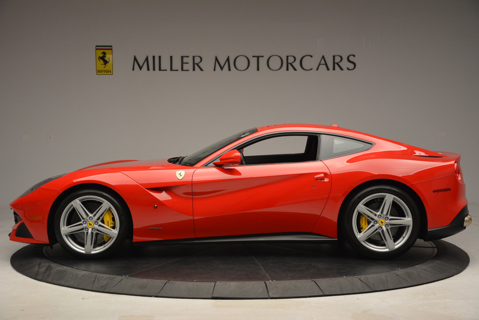 price of ferrari f12 berlinetta