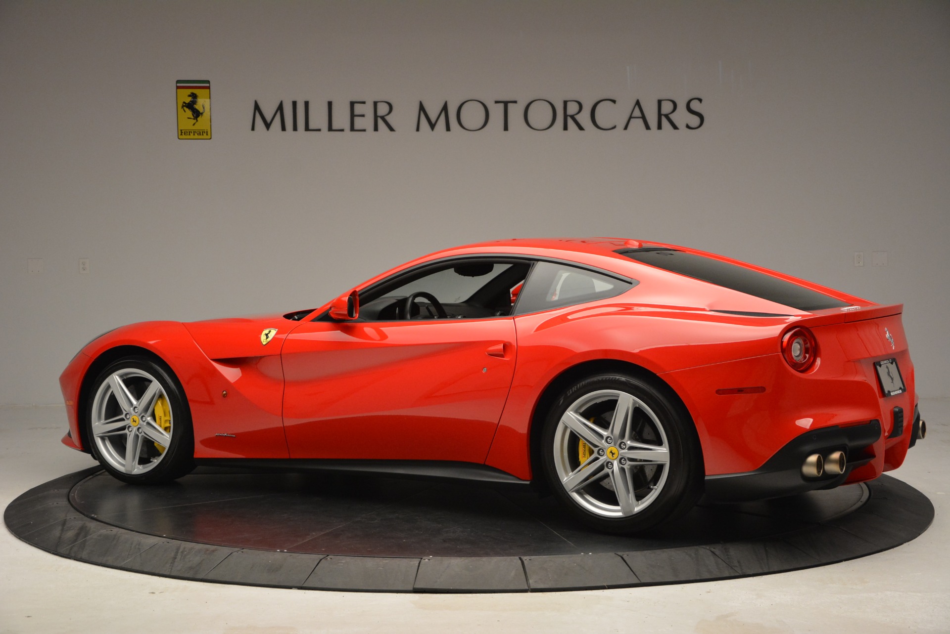 price of ferrari f12 berlinetta