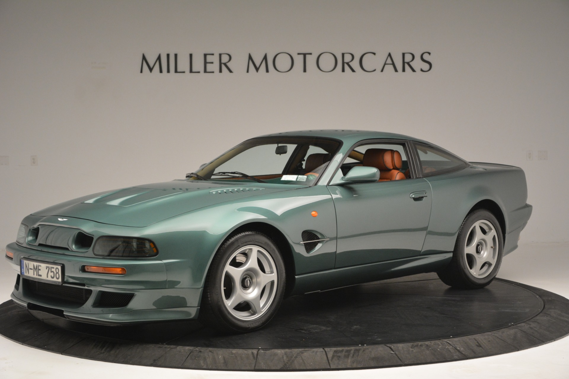 Aston Martin v8 Vantage 1999