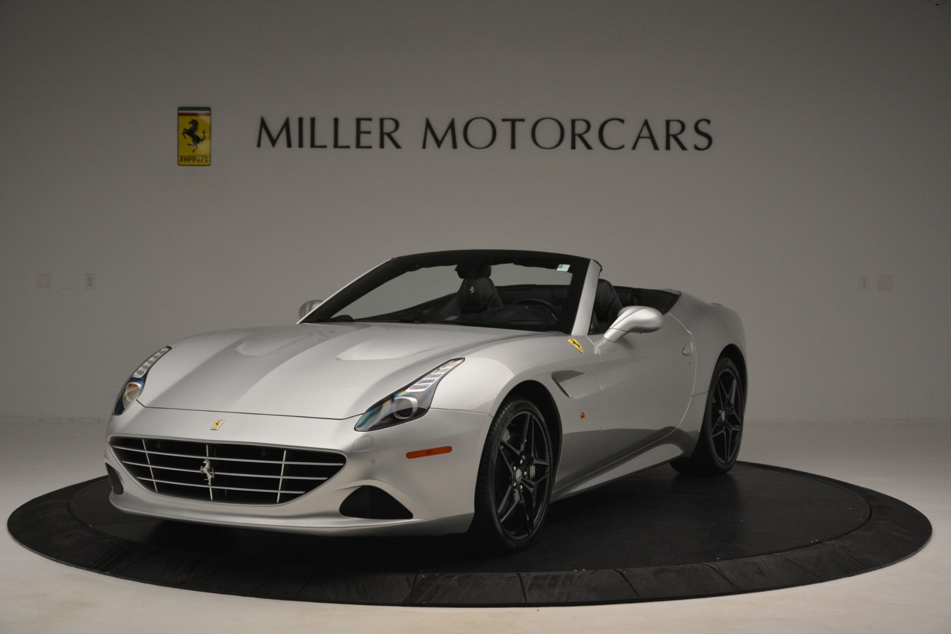 Used-2015-Ferrari-California-T