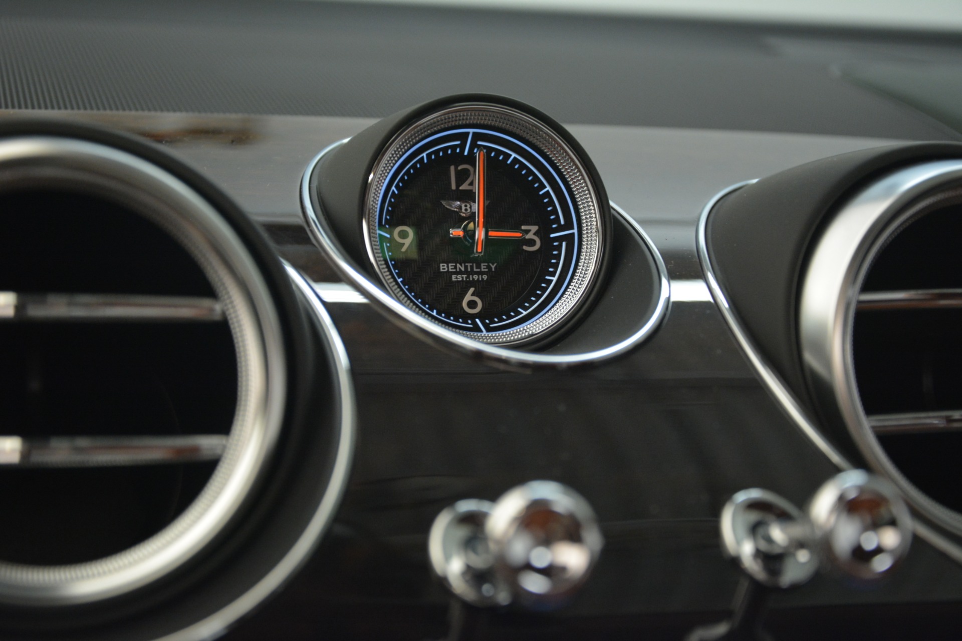 New 2019 Bentley Bentayga V8 For Sale () | Miller Motorcars New 2019 Bentley Bentayga V8 For Sale () | Miller Motorcars