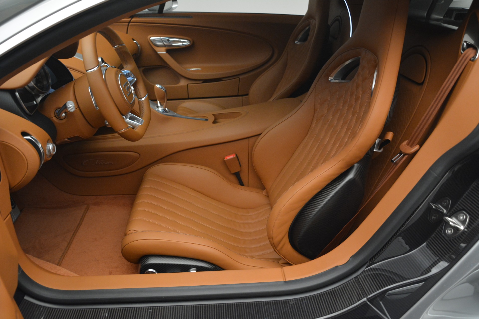 Pre Owned 2019 Bugatti Chiron For Sale 3 100 000 Miller