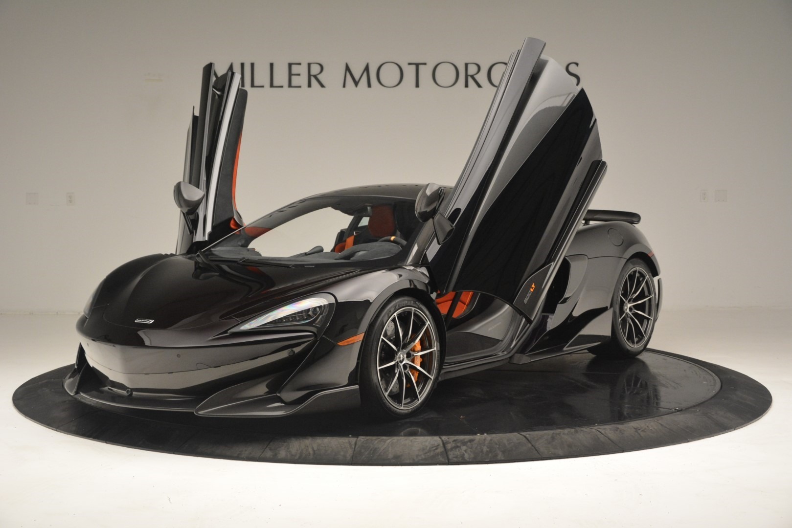 MCLAREN 570gt сзади