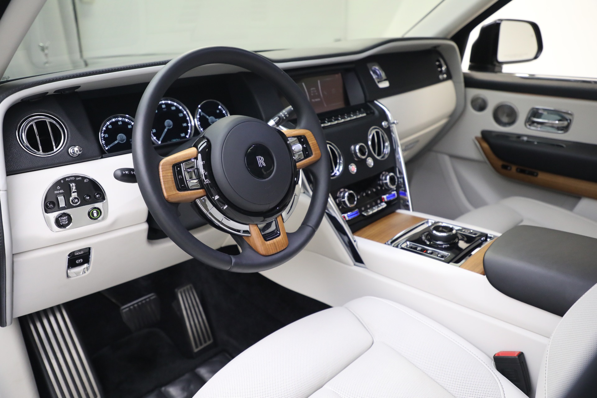 Model Archive for BMW models  RollsRoyce Phantom VIII  bmwarchiveorg