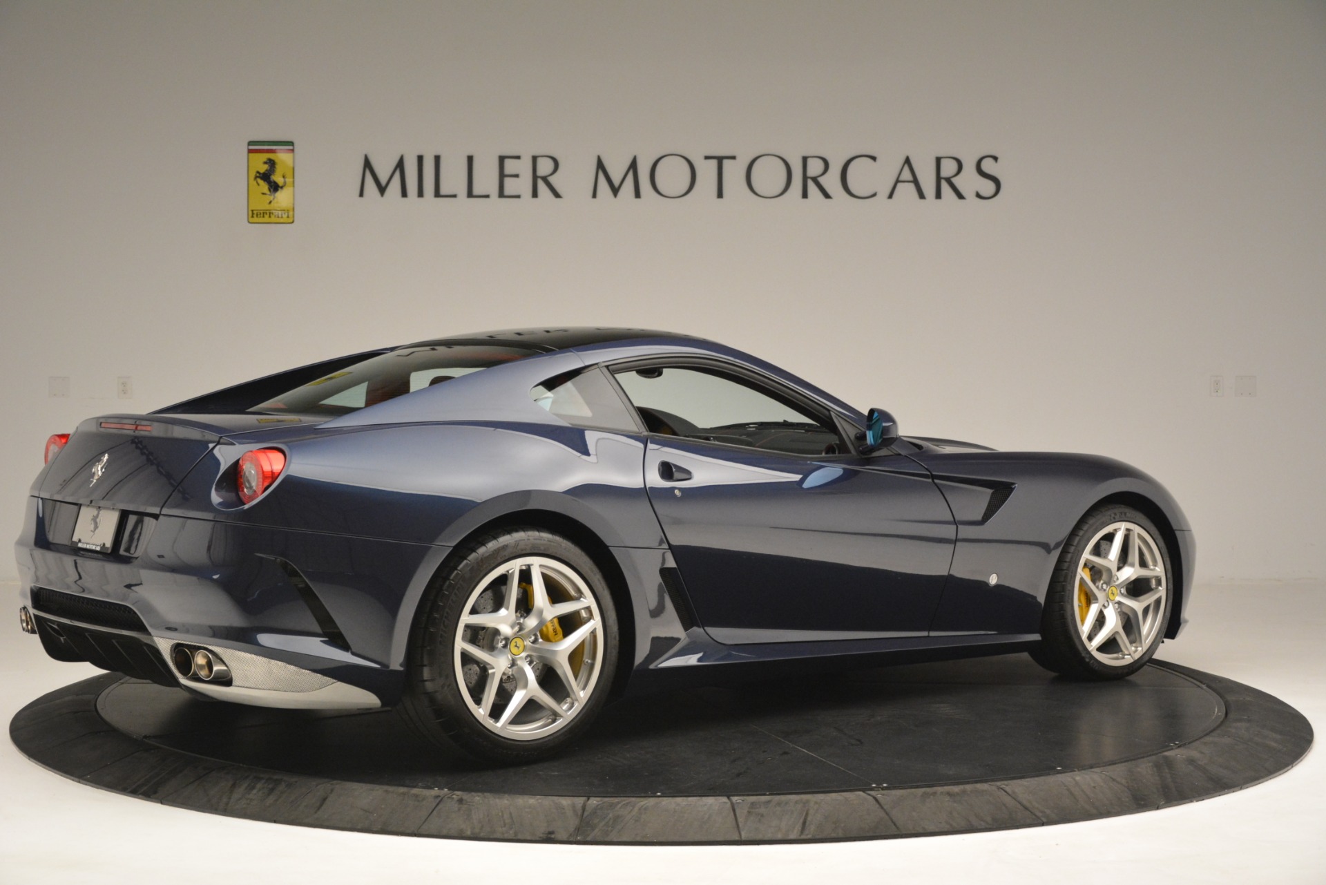 Ferrari 599 GTB Fiorano (2006) – Amalgam Collection