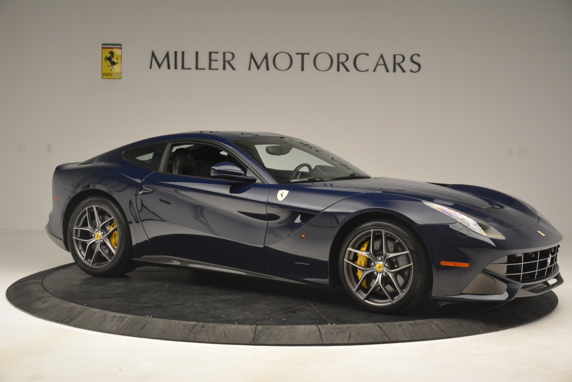 price of ferrari f12 berlinetta