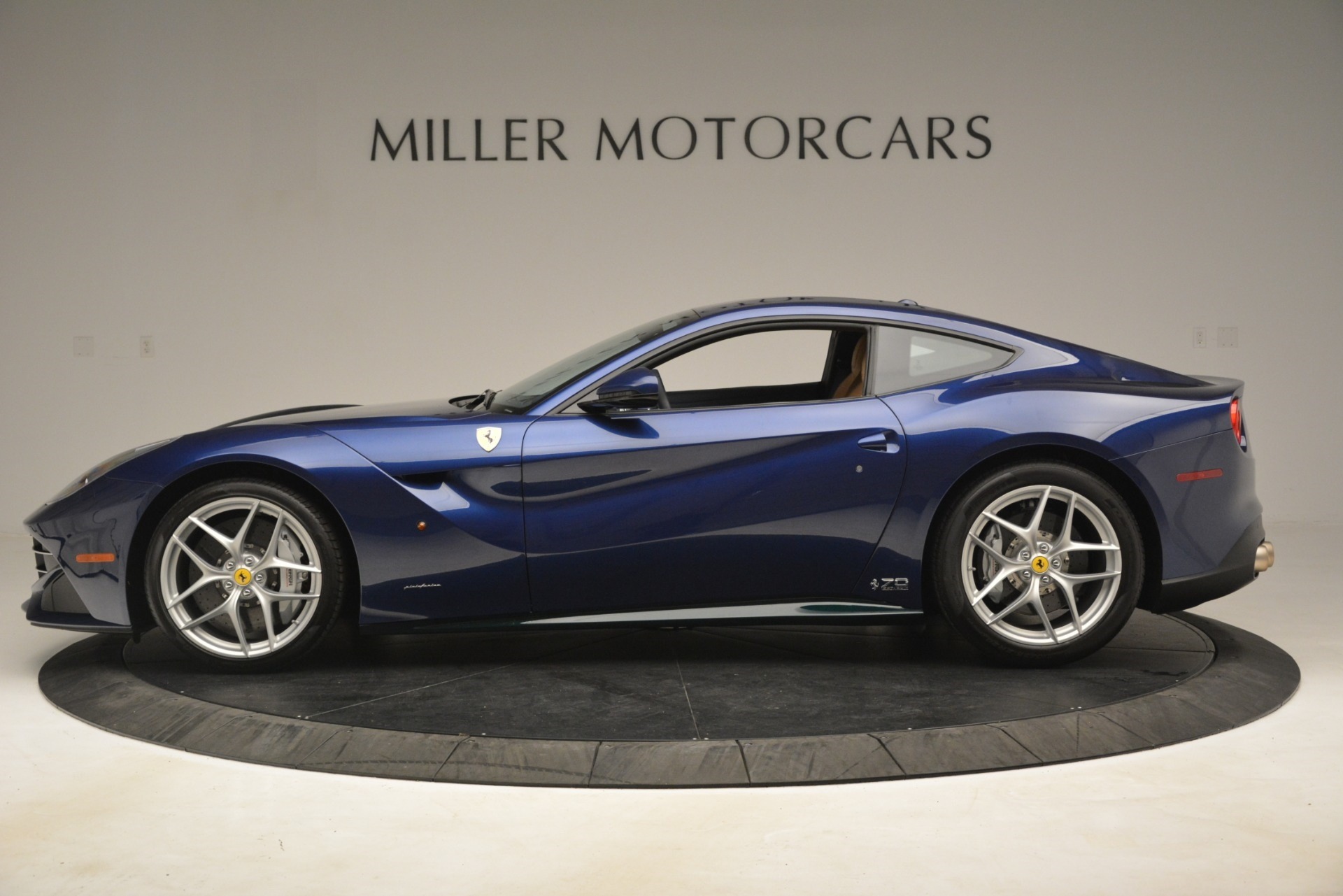 price of ferrari f12 berlinetta
