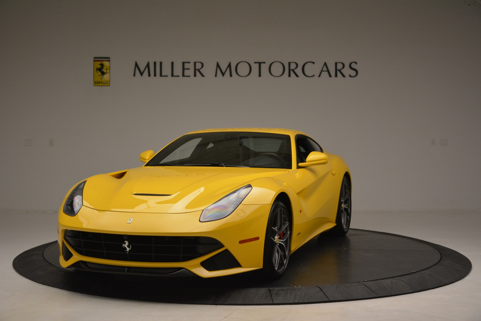 price of ferrari f12 berlinetta
