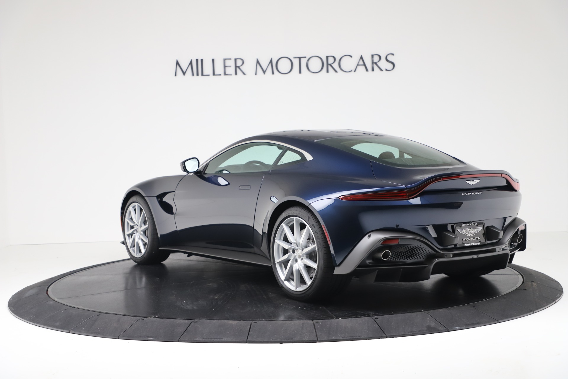 New-2020-Aston-Martin-Vantage-Coupe