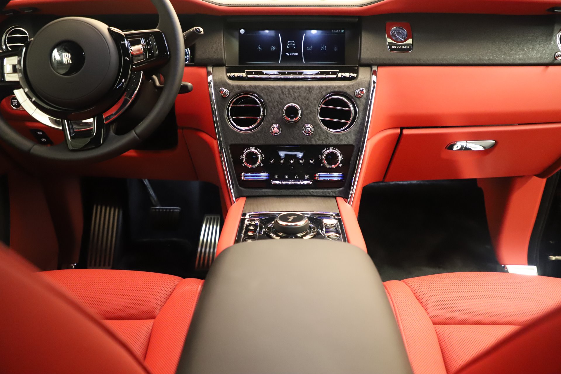 2020 RollsRoyce Cullinan Black Badge review Stealth standout  CNET
