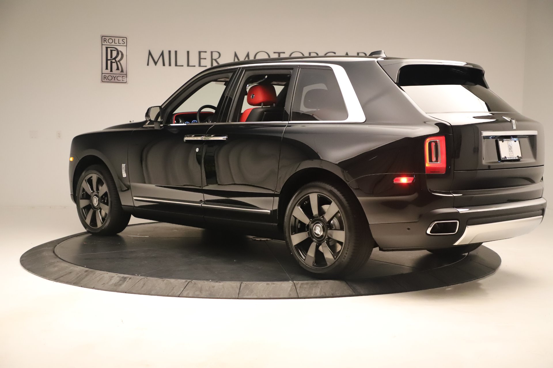 New-2020-Rolls-Royce-Cullinan