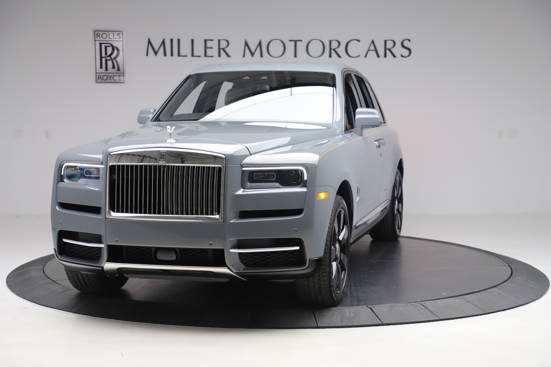 Rolls-Royce Cullinan Review, Colours, For Sale, Specs & News in