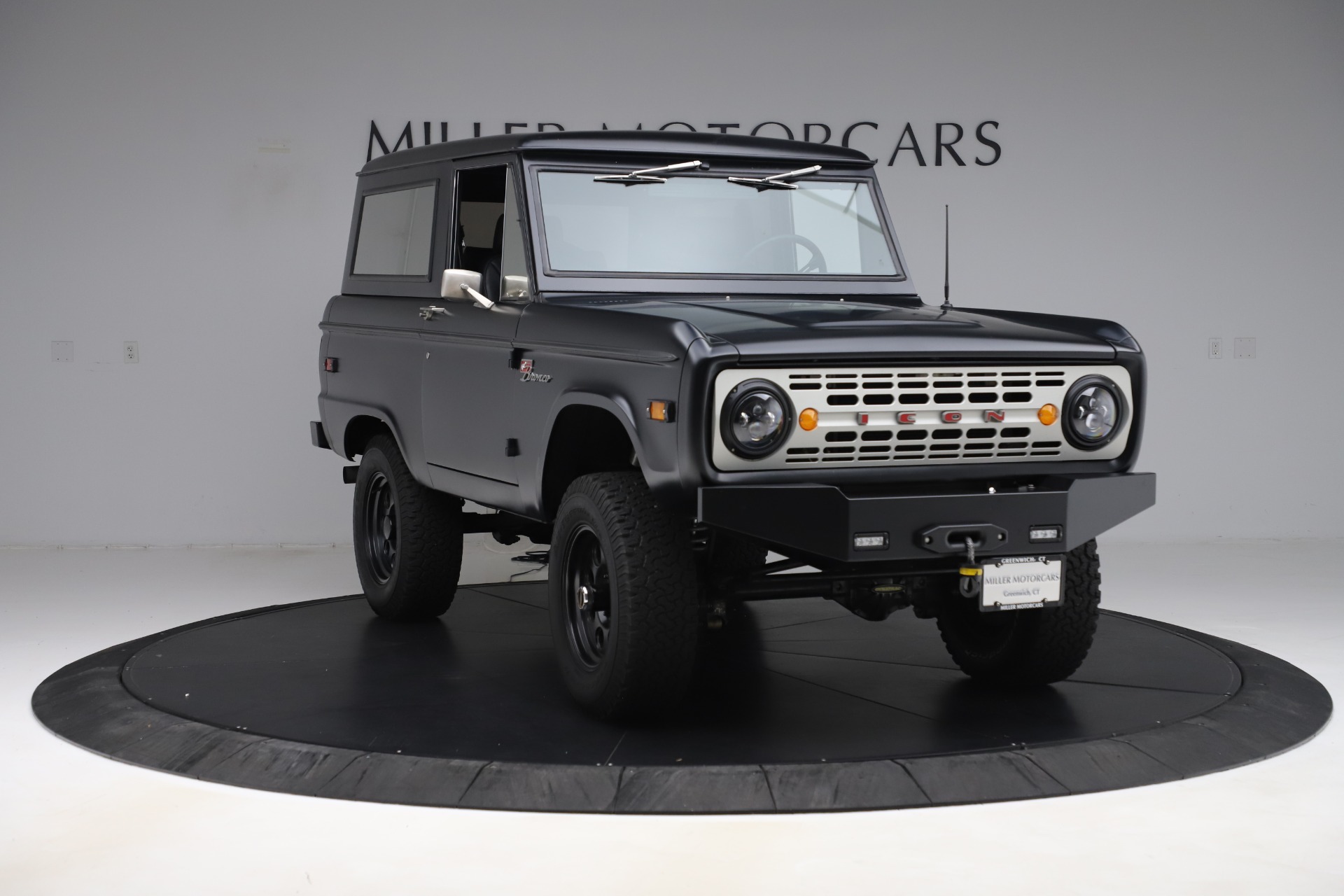 ford bronco 1972 icon call