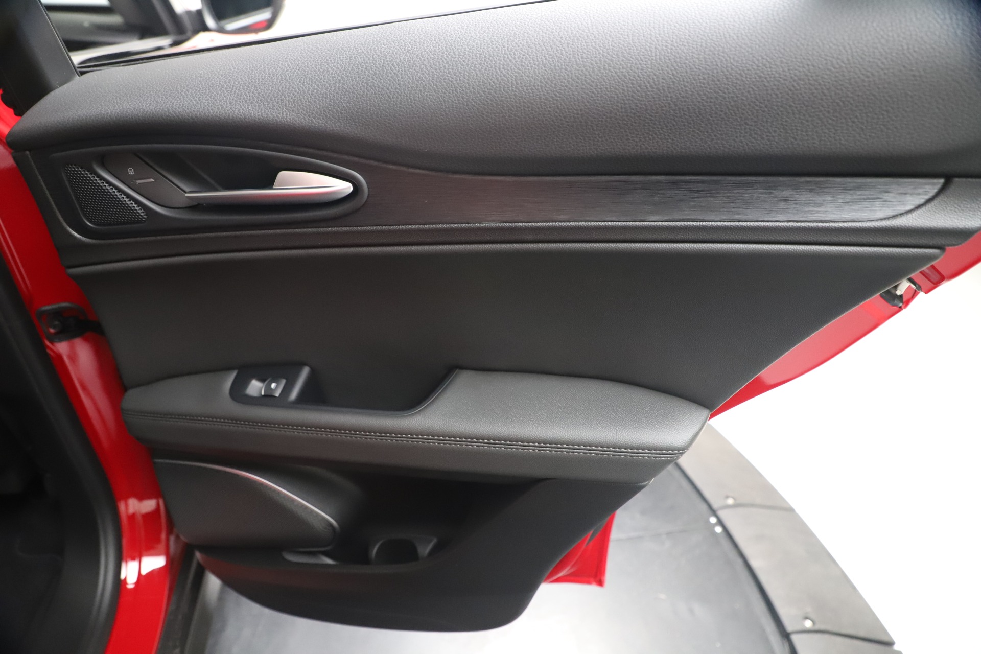26+ Stelvio Q4 Price Images