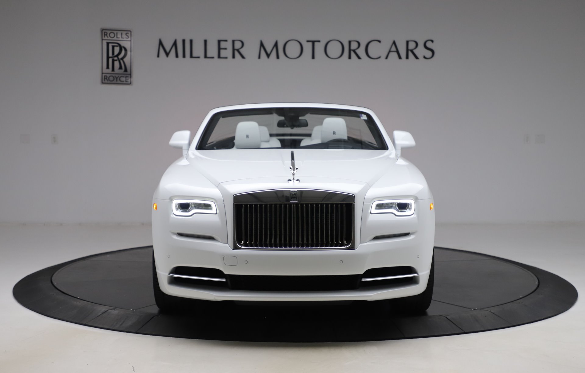 RollsRoyce giới thiệu Dawn phiên bản mang cảm hứng thời trang