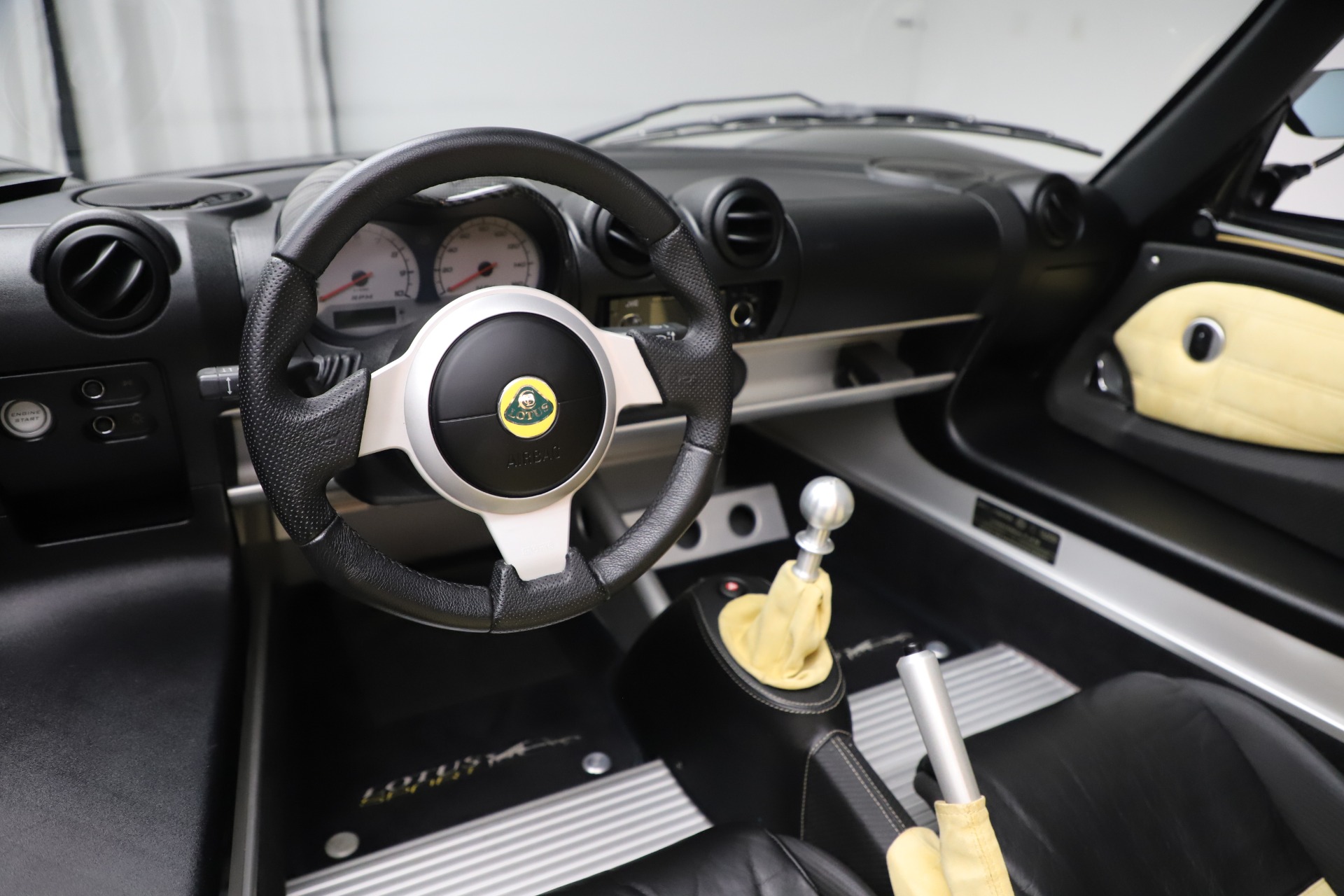 Used-2007-Lotus-Elise-Type-72D
