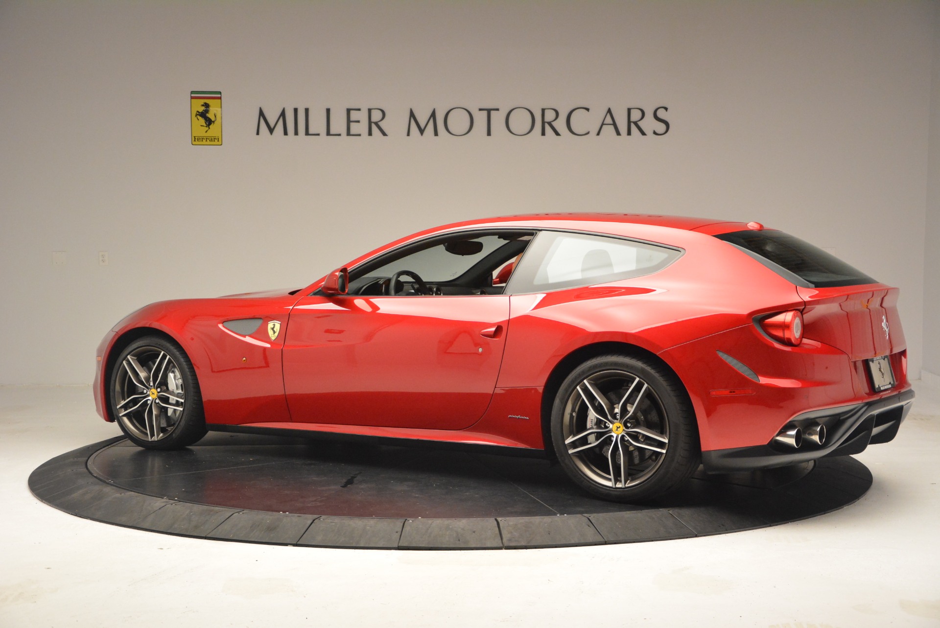 Used-2014-Ferrari-FF